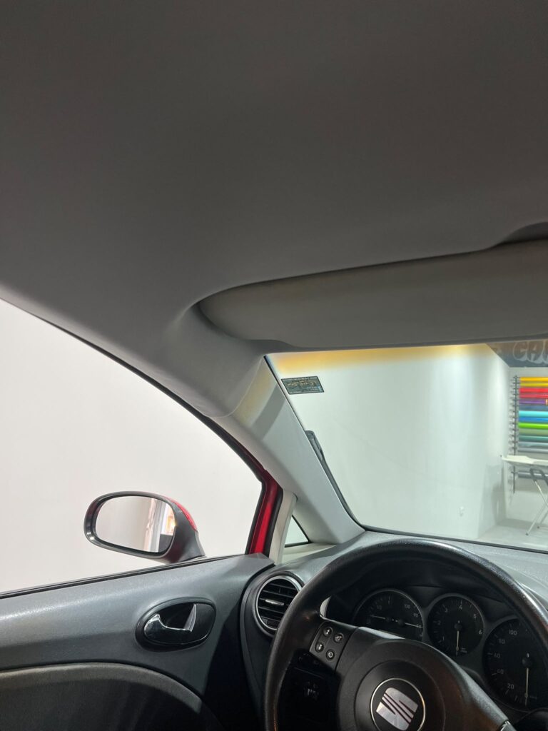 Tapizado de techo Seat León parasol y pilar - Car Light Garage